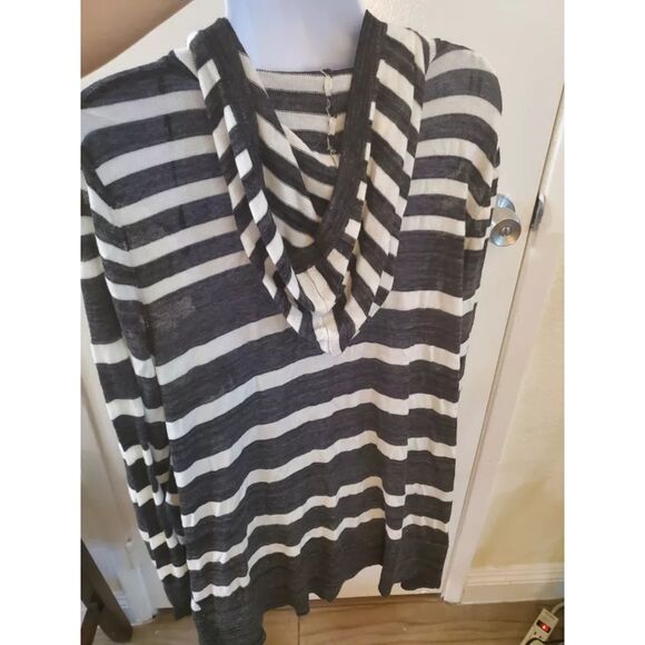 89th & Madison Black and White Striped Cardigan - Picture 2 of 4